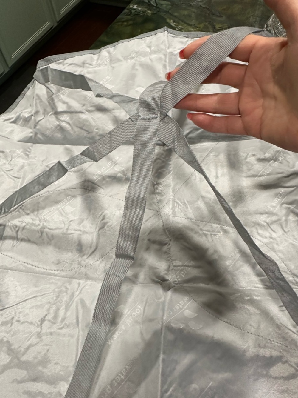 Dog Bed Cozy White Plush Donut cat bed pet bed fluffy friend for your pet 23” W - Picture 7 of 14